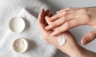 Comment prendre soin de mes mains quand les températures baissent ?