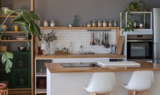 Pourquoi placer un tapis de cuisine devant l’évier ?