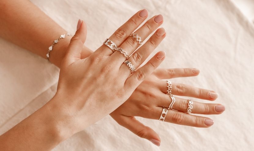 Comment nettoyer des bijoux en argent ?